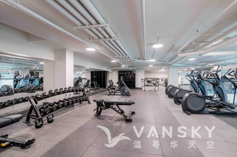 250205001817_gym 1.jpg